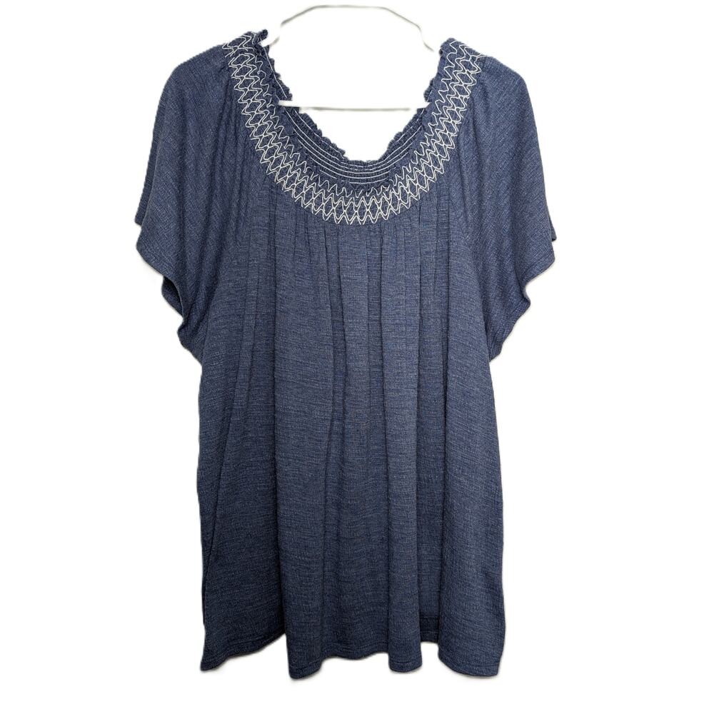 Women's Short-Sleeve Top Round Neckline w Decorative White Embroidery Blue 30/32